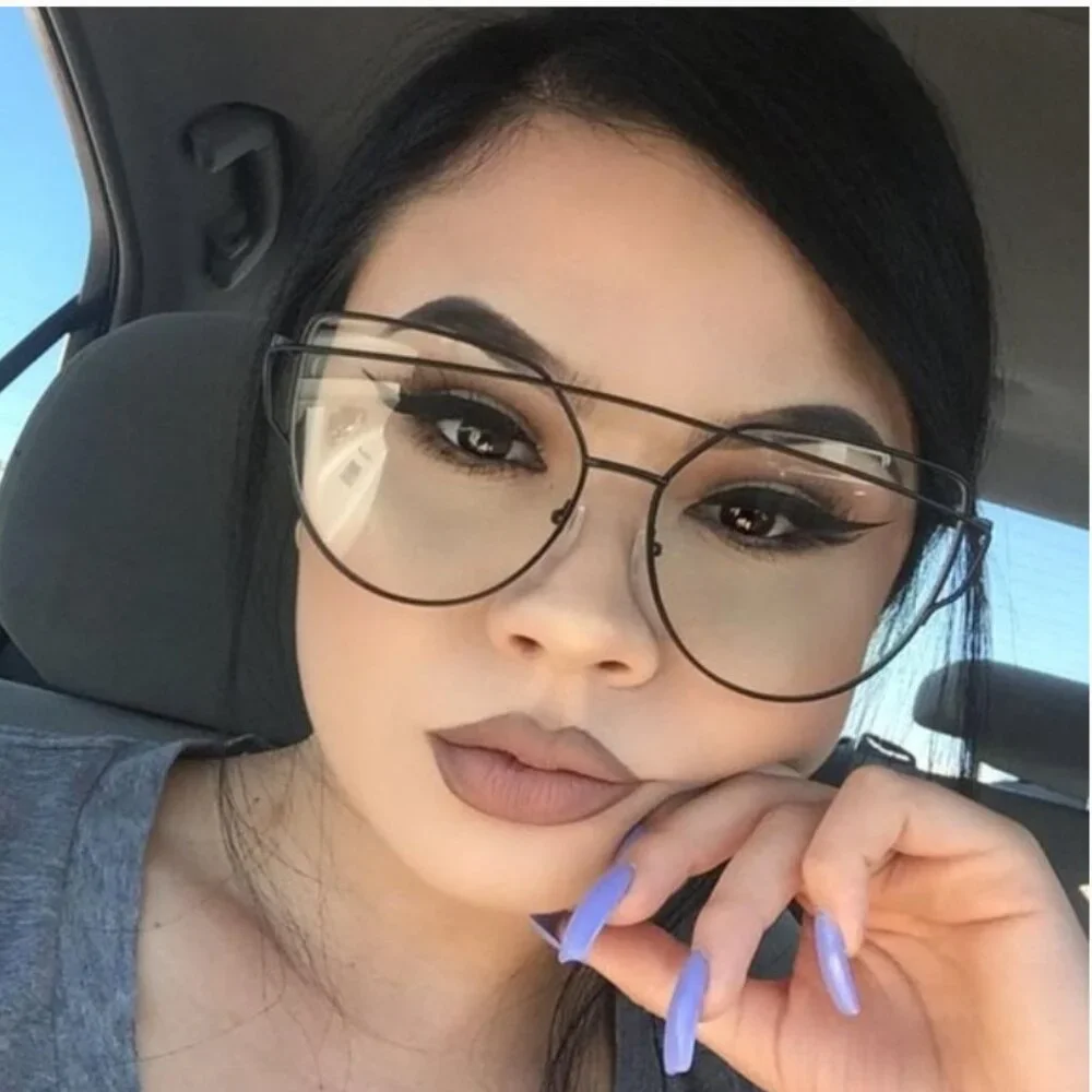 Women's EXAGGERATED VINTAGE RETRO Style Clear Lens
